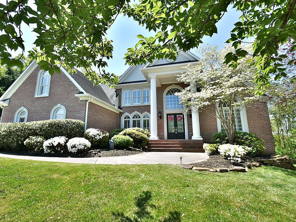1st image of 1505 Halesworth Ln