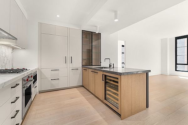 1st image of 438 E 12th St #3C