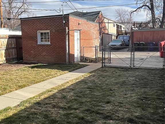 4th image of 1010 S Pennsylvania Street