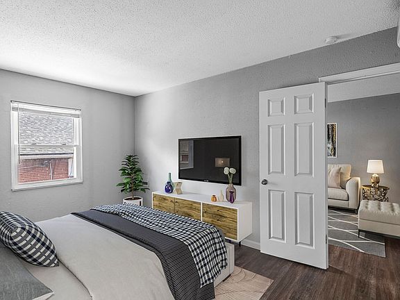 4th image of 5825 Southwest Ave APT 8