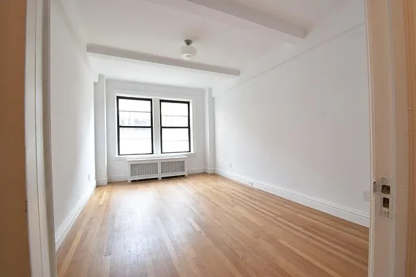 Rented by (Legacy) NY Quality Living Uptown | media 10