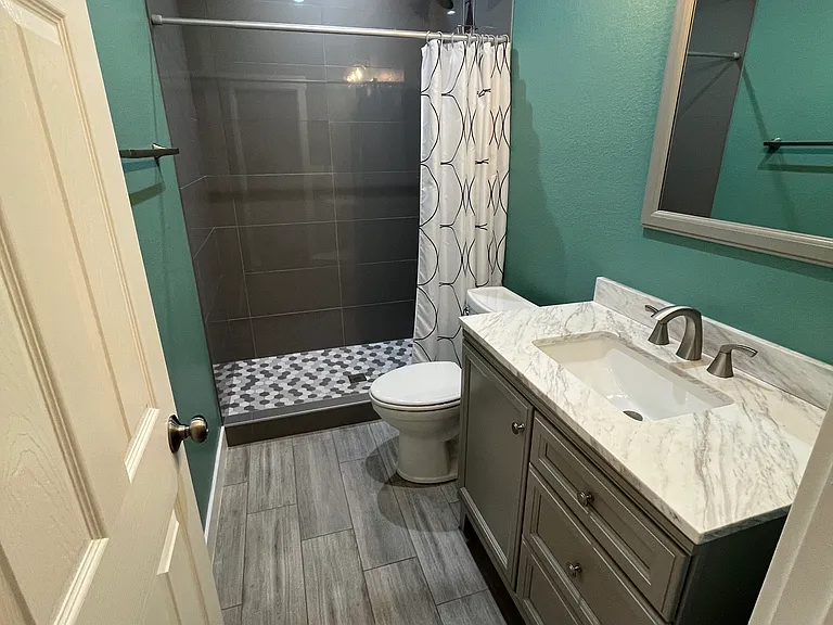 5083 N Xenia St — Photo 36