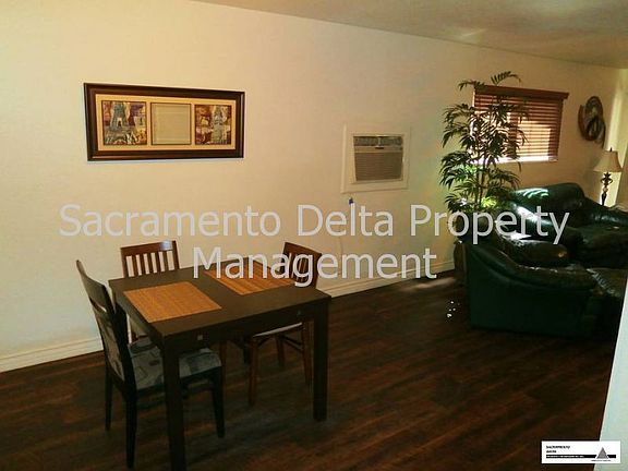 4th image of 871 Reuter Dr