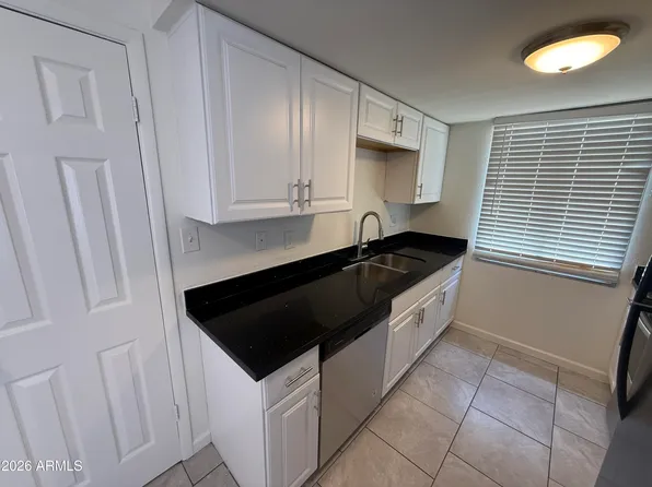 8450 N 34TH Drive, Phoenix, AZ 85051