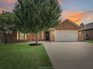 806 Dove Run Trl, College Station, TX 77845