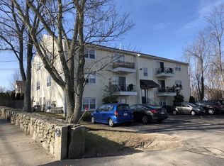 5300 N Main St APT 3, Fall River, MA 02720