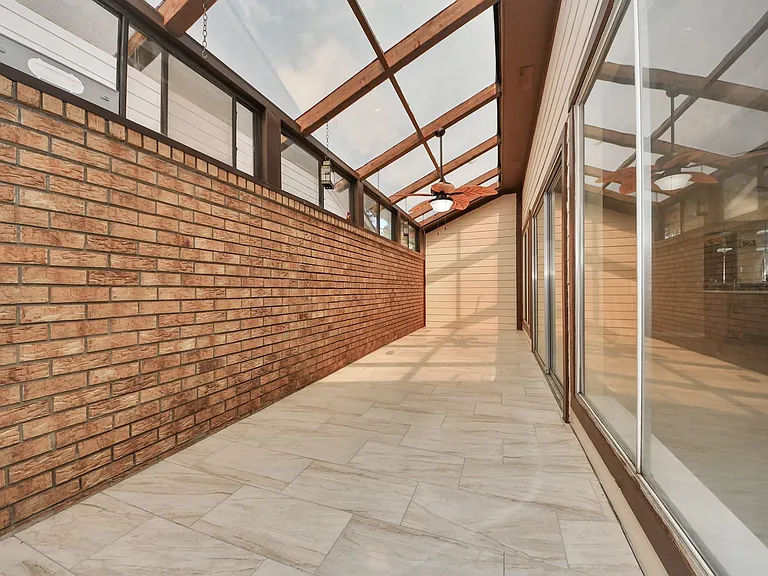 3935 Heathersage Dr — Photo 29