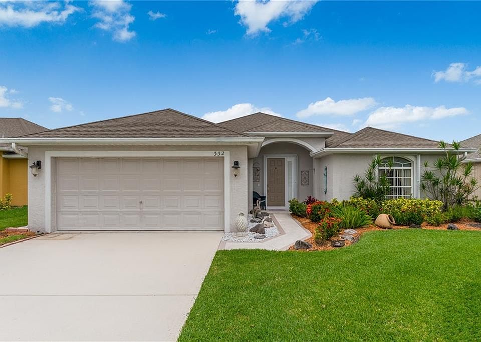 1st image of 332 NW Emilia Way