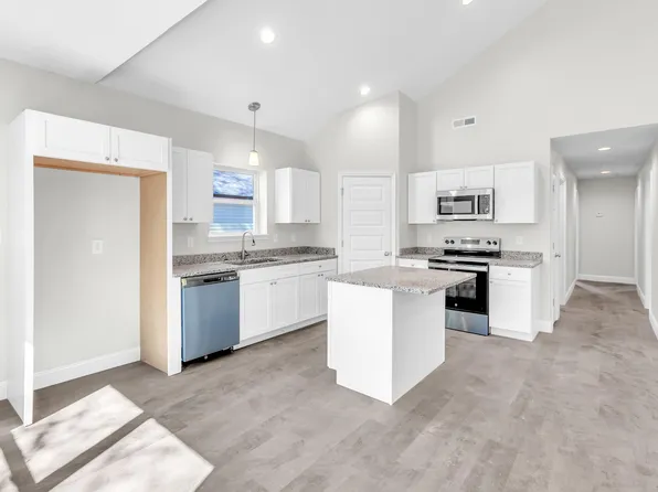 129 Lindon St, Benton, TN 37307