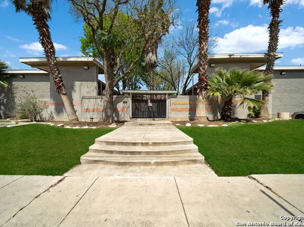 255 E Rampart Dr Unit 211, San Antonio, TX 78216