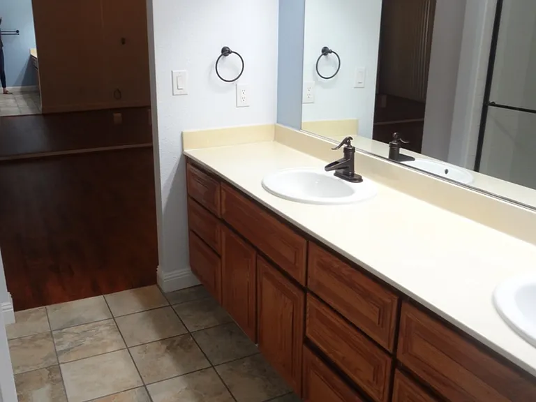 8126 Briar Ridge Ln — Photo 19
