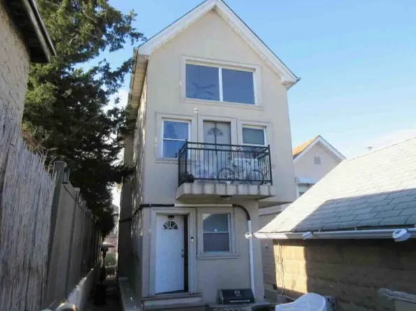 21-41 71st Street image 2 of 31