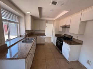 13600 Kings Canyon Ct, Fontana, CA 92336