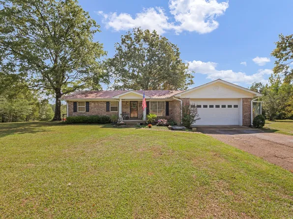 5264 Hines Gin Rd, Selmer, TN 38375