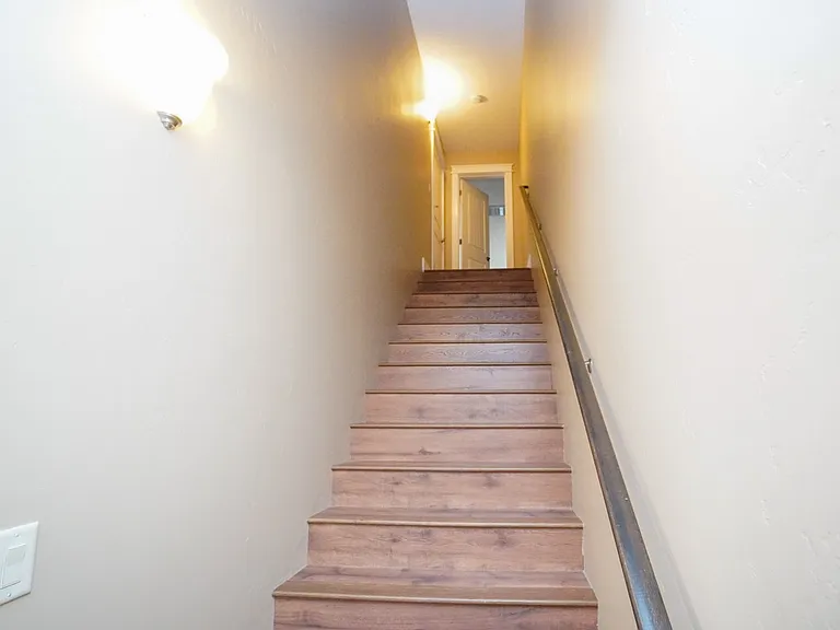 8848 W Ben St — Photo 28