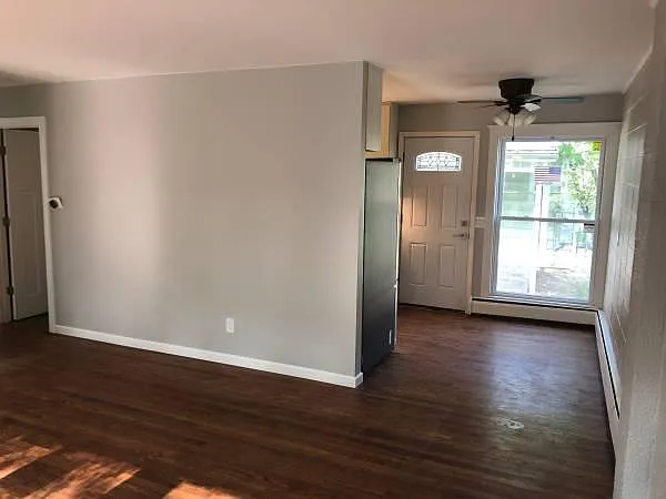 3130 James St — Photo 7
