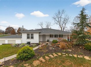 8116 NW Hampton Rd, Kansas City, MO 64152