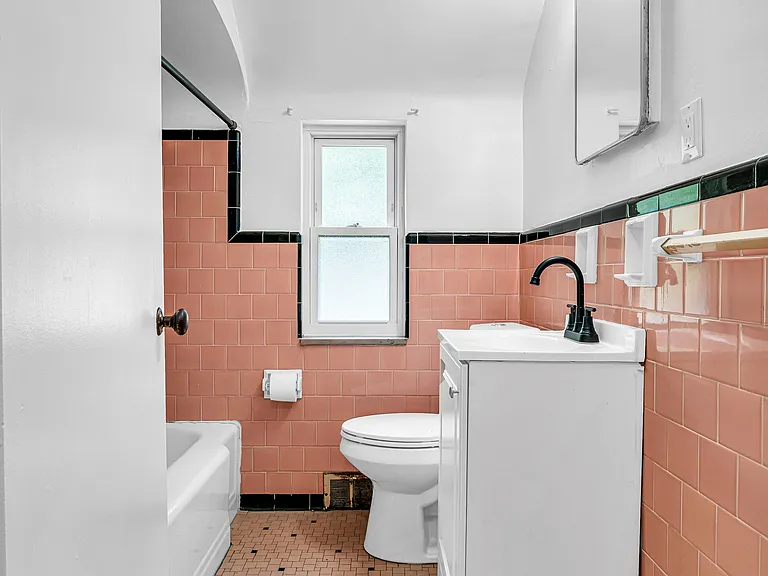 1205 Labelle Ave — Photo 12