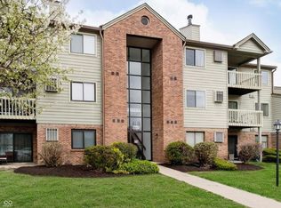 7220 Village Parkway Dr #8, Indianapolis, IN 46254
