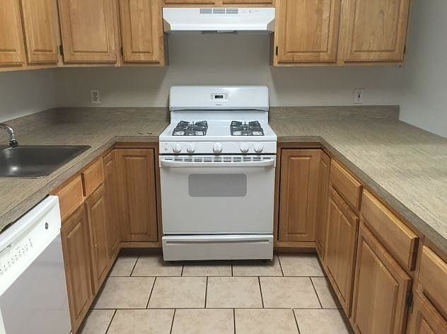 2nd image of 9204 Holland Ave #C
