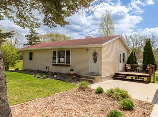 3118 Rose Heights Dr SE, Rochester, MN 55904
