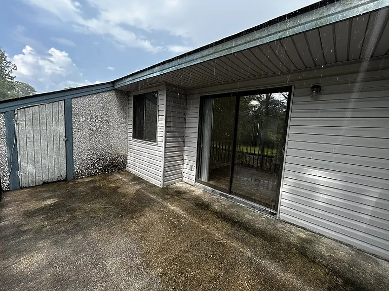 910 Brett Dr #16 — Photo 10