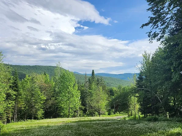 125 Evergreen Ln, Montgomery Center, VT 05471