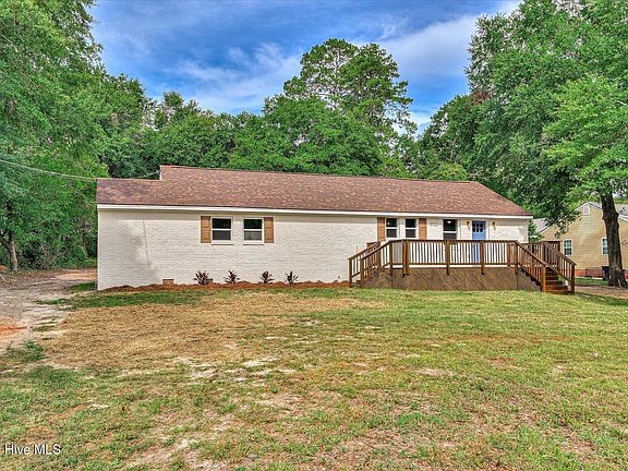 3rd image of 1911 Elizabeth Drive