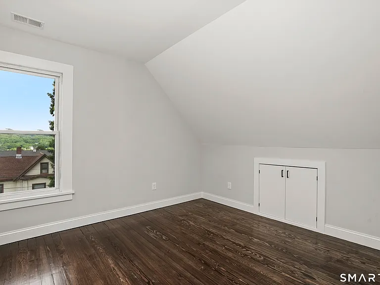174 Coram Ave #3 — Photo 8