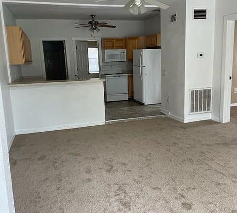 2nd image of 2314 E Magnolia St #2