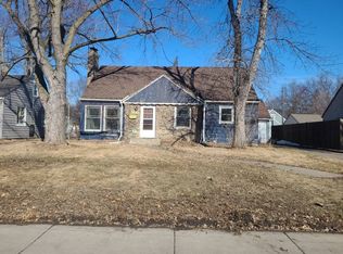 1441 Larpenteur Ave W, Falcon Heights, MN 55113