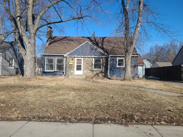 1441 Larpenteur Ave W, Falcon Heights, MN 55113