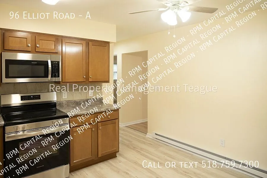 2 bed, 1.0 bath, $1,675 — Photo 2