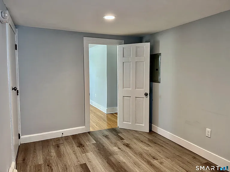71 Norwich Ave — Photo 12