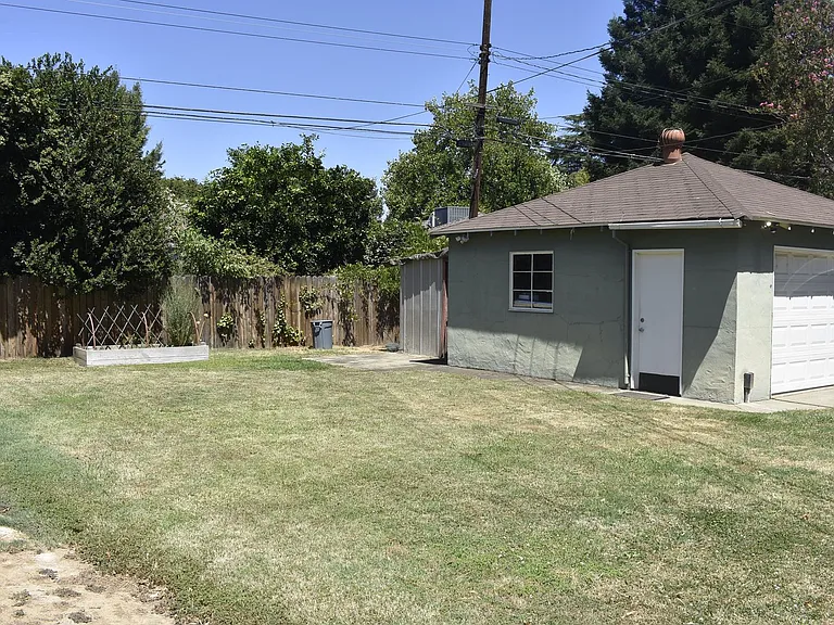 5311 Callister Ave — Photo 2
