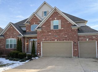 4304 Champion Rd, Naperville, IL 60564