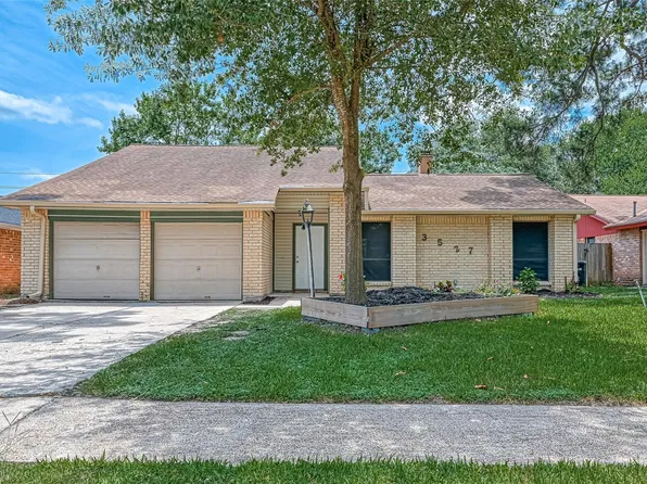 3527 Acorn Springs Ln, Spring, TX 77389