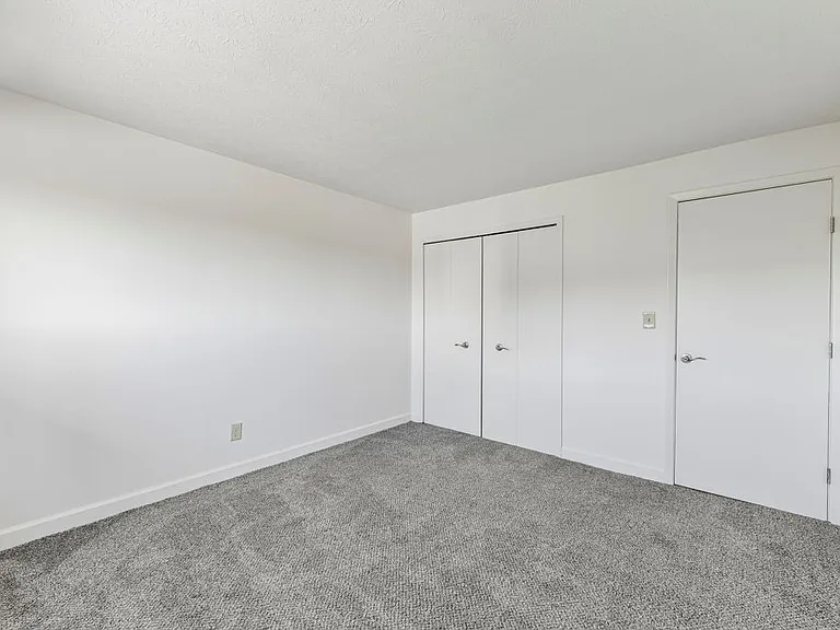 Bishop Park Apartments — Photo 20