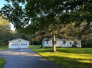 541 Skowhegan Rd, Norridgewock, ME 04957