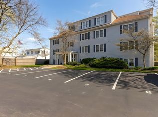 14 Webb Pl APT 1A, Mansfield, MA 02048