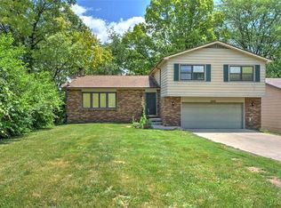 2834 S Forrest Ln, Decatur, IL 62521