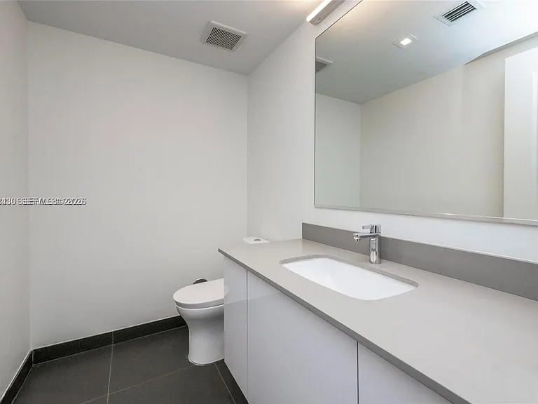 1600 NE 1st Ave #1401 — Photo 9
