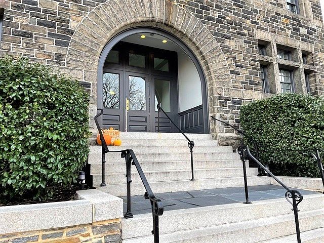 1st image of 1714 Park Ave Unit 211