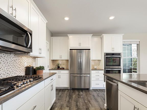 4th image of 2113 Sicily Cir