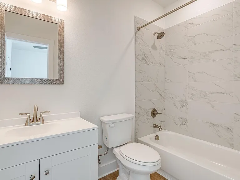 2333 Benbrook Blvd — Photo 38