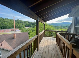 60 Cliff St APT D, North Adams, MA 01247