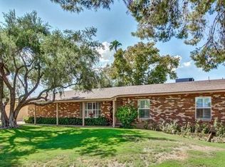 2906 E Laurel Ln, Phoenix, AZ 85028