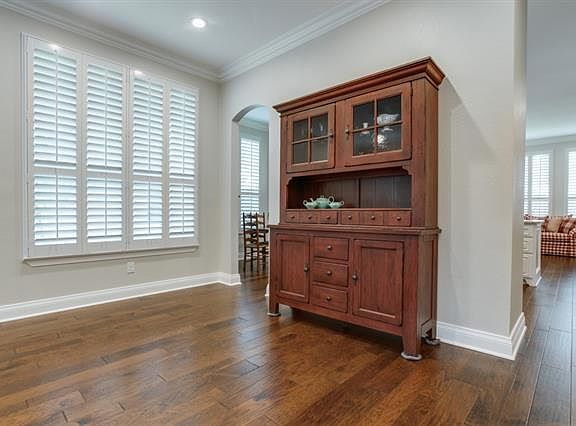 3rd image of 4208 English Ivy Dr