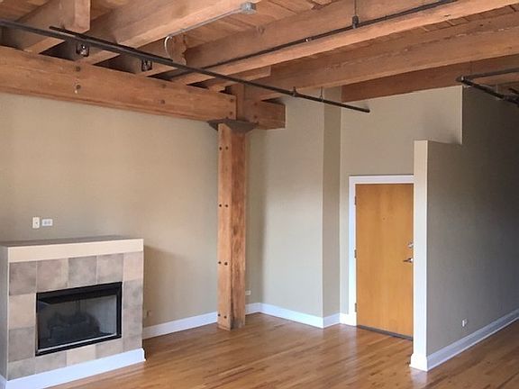 5th image of 625 W Jackson Blvd APT 605