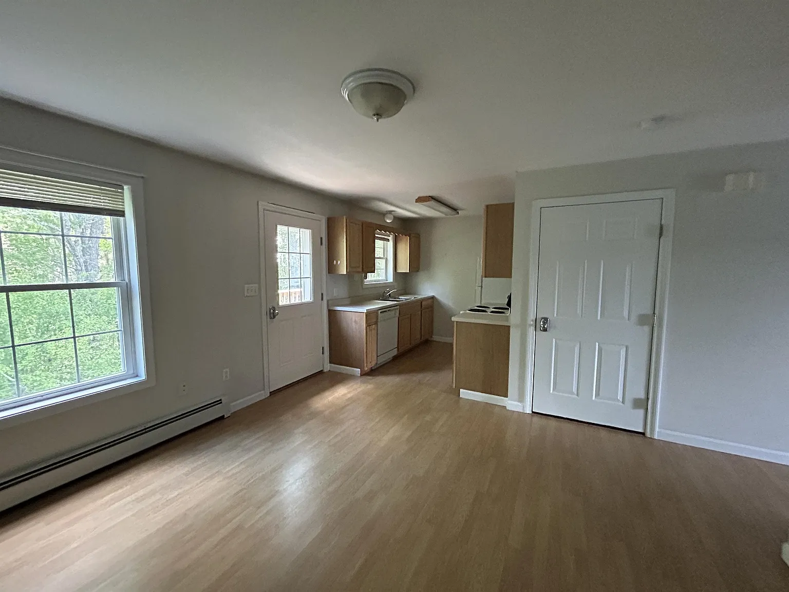 82 Fieldstone Dr — Photo 4